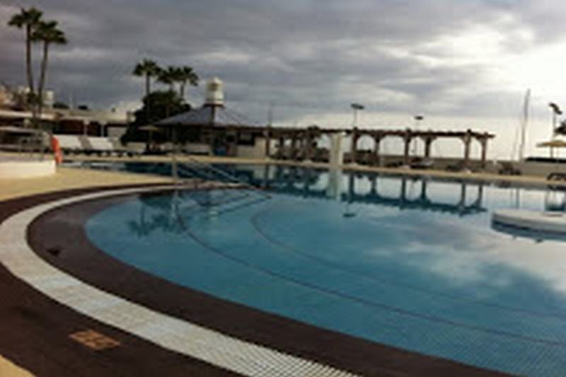 Apartamentos Puerto Colon Club 阿德耶 外观 照片